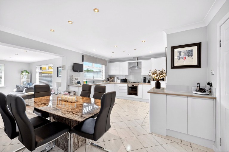 Images for Howwood, Johnstone, Renfrewshire