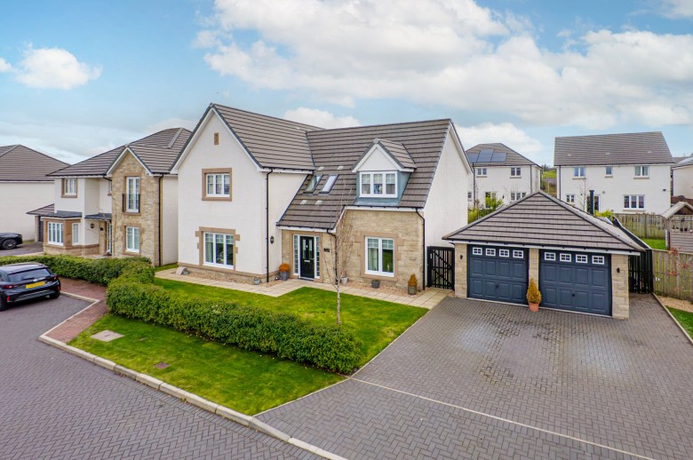 Click the photo for more details of Newton Mearns, Glasgow, East Renfrewshire