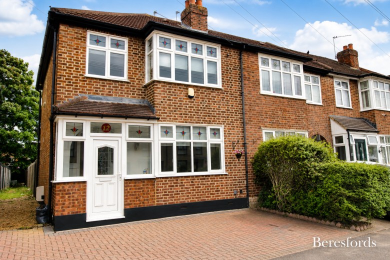 Click the photo for more details of Poplar Street, Romford, Essex