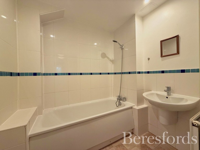 Images for Suttons Lane, Hornchurch, Essex