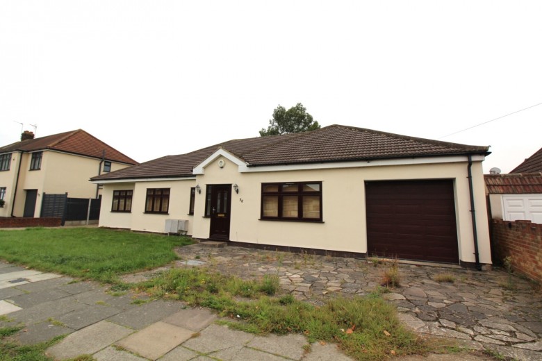 Click the photo for more details of Elmer Gardens, Rainham, Essex