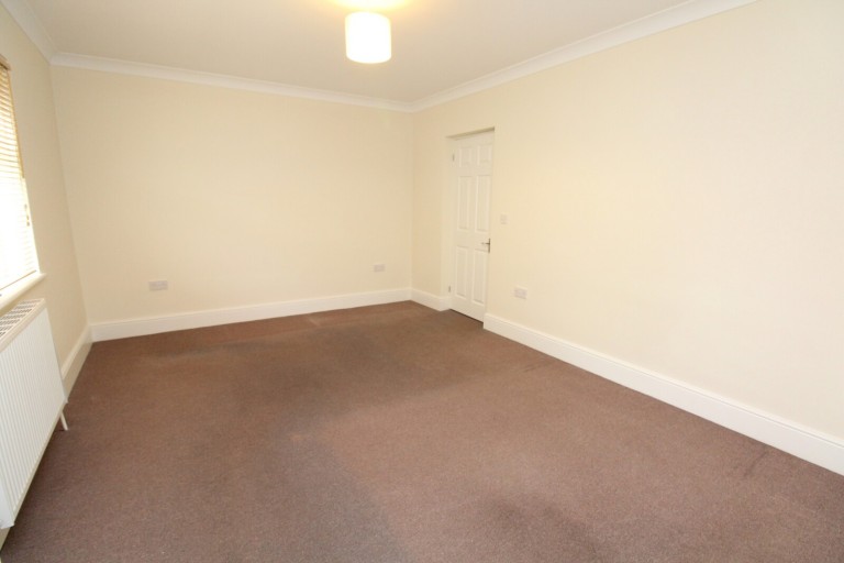 Images for Elmer Gardens, Rainham, Essex