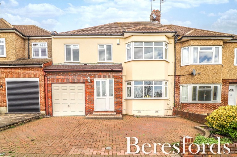 Images for Esdaile Gardens, Upminster, Essex