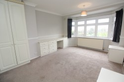 Images for Esdaile Gardens, Upminster, Essex