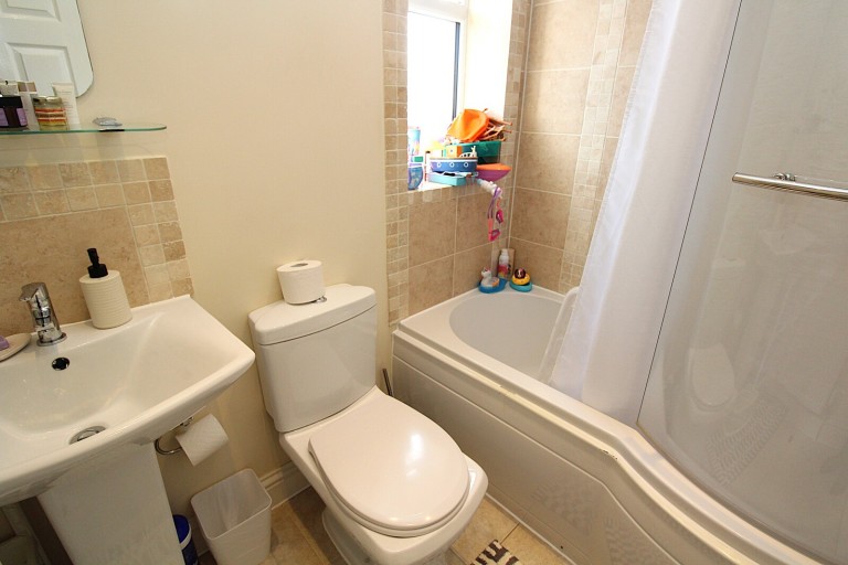 Images for Heath Park Road, Romford, Essex