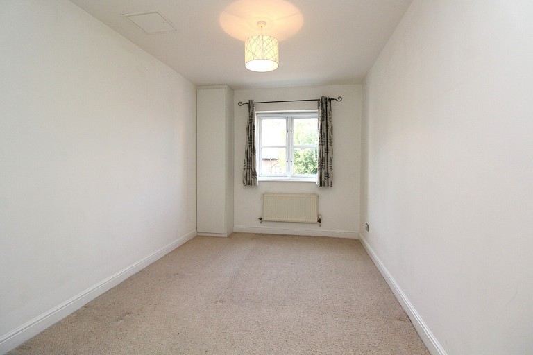 Images for Deyncourt Gardens, Upminster, Essex