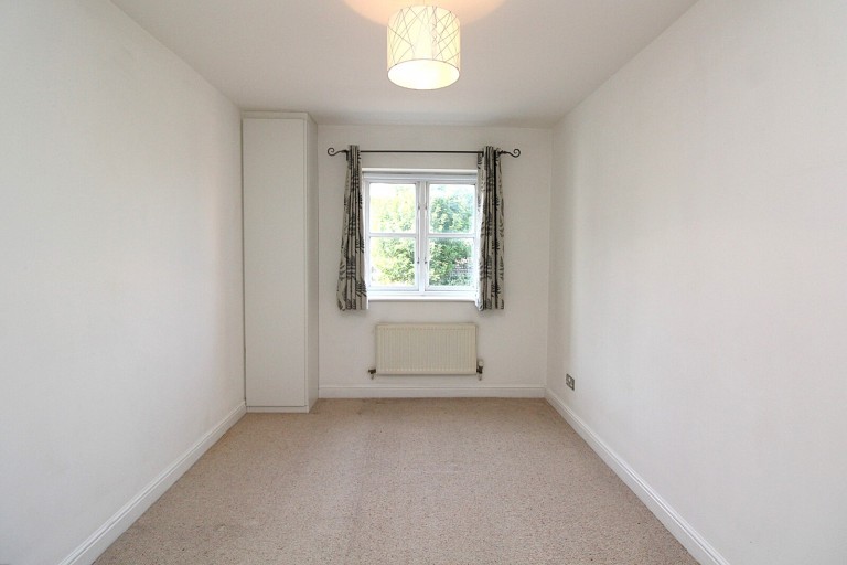 Images for Deyncourt Gardens, Upminster, Essex