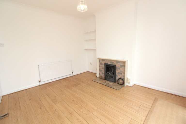 Images for Erith Crescent, Romford, Essex