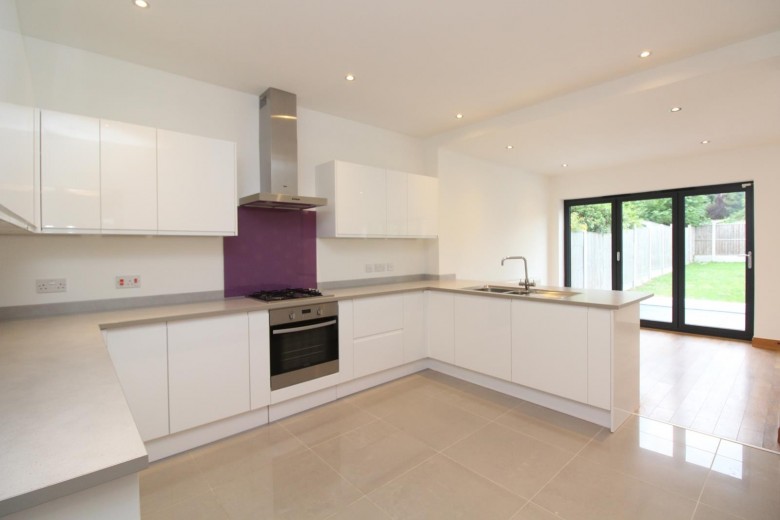 Click the photo for more details of Glanville Drive, Hornchurch, Essex