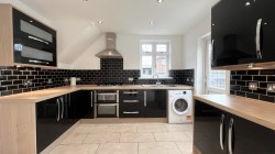 Images for Peterborough Avenue, Upminster, Essex