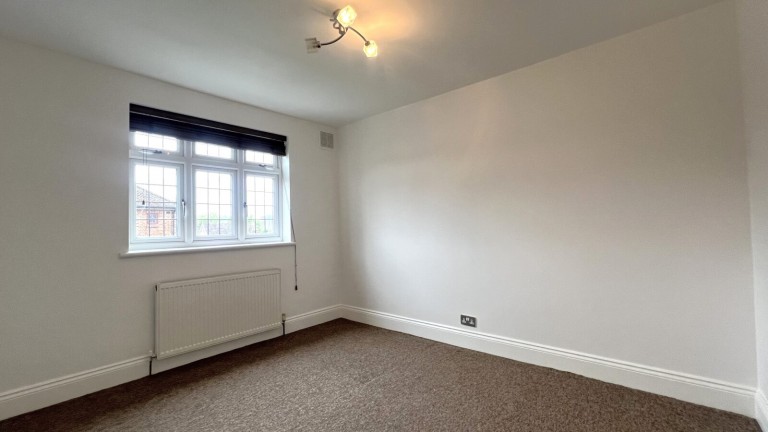 Images for Peterborough Avenue, Upminster, Essex