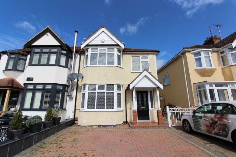 Click the photo for more details of Carlton Road, Romford, Essex