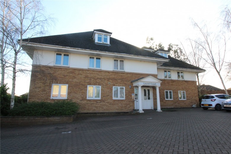 Click the photo for more details of New Road, Rainham, Essex