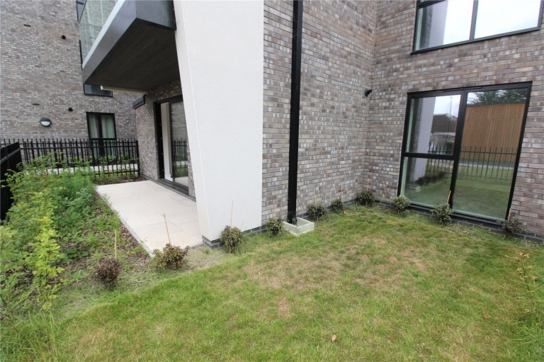 Images for Southend Arterial Road, 82 Southend Arterial Road, Romford, Essex