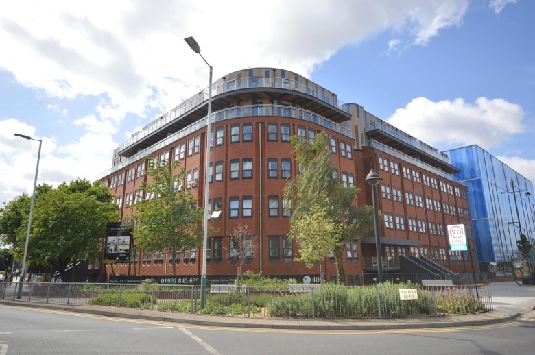 Click the photo for more details of Mercury Gardens, 5 Mercury Gardens, Romford, Essex