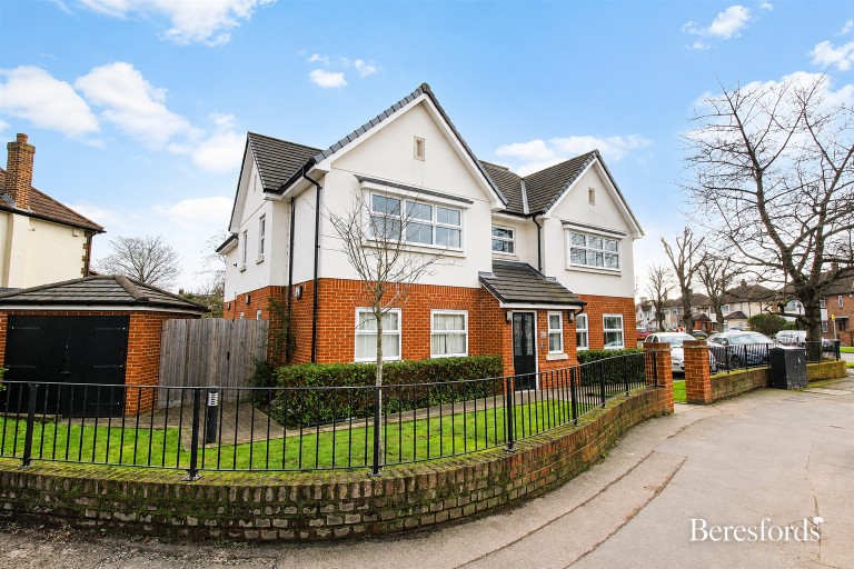 Images for Coronation Drive, 70 Coronation Drive, Hornchurch, Essex