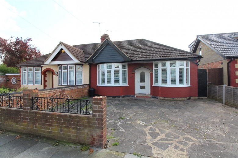 Click the photo for more details of Alma Avenue, Hornchurch, Essex
