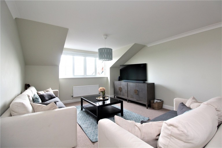 Images for Deyncourt Gardens, Upminster, Essex