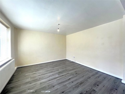 Click the photo for more details of Cruick Avenue, South Ockendon, Essex