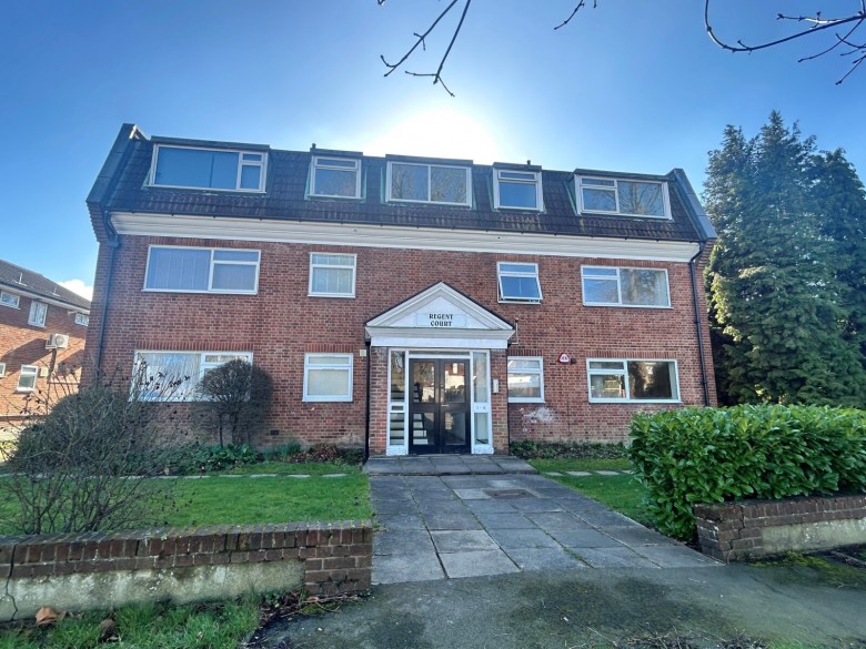 Click the photo for more details of Main Road, Romford, Essex