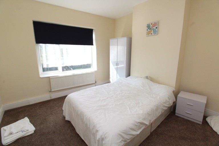Images for Eastern Avenue East, Romford, Essex