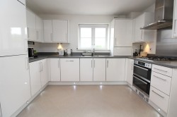 Images for Meadfarm Close, Romfod, Essex