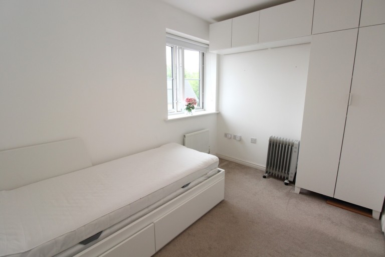 Images for Meadfarm Close, Romfod, Essex