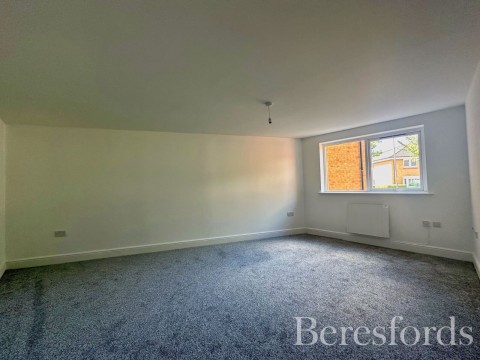 Click the photo for more details of Warwick Close, Hornchurch, Essex