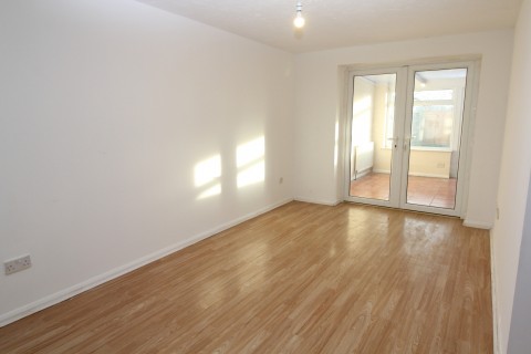 Click the photo for more details of Clemence Road, Dagenham, Essex