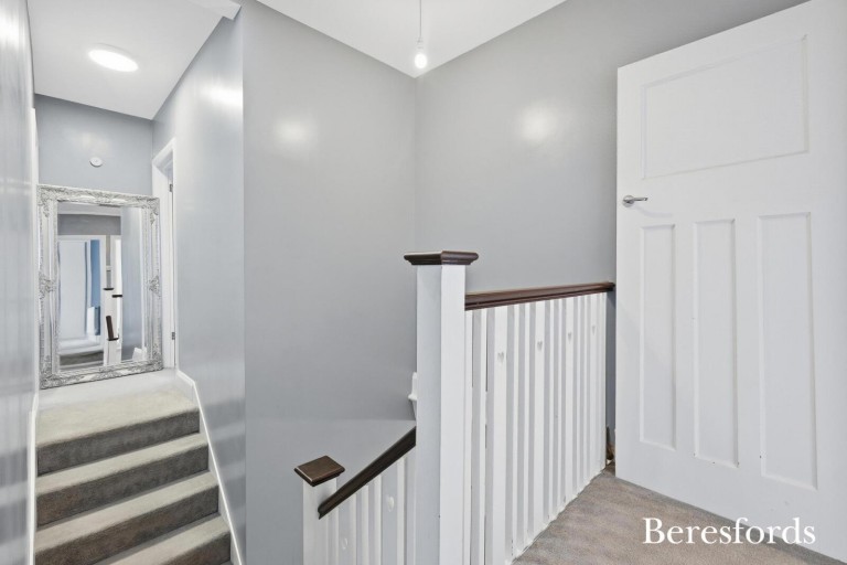 Images for Sycamore Avenue, Upminster, Essex