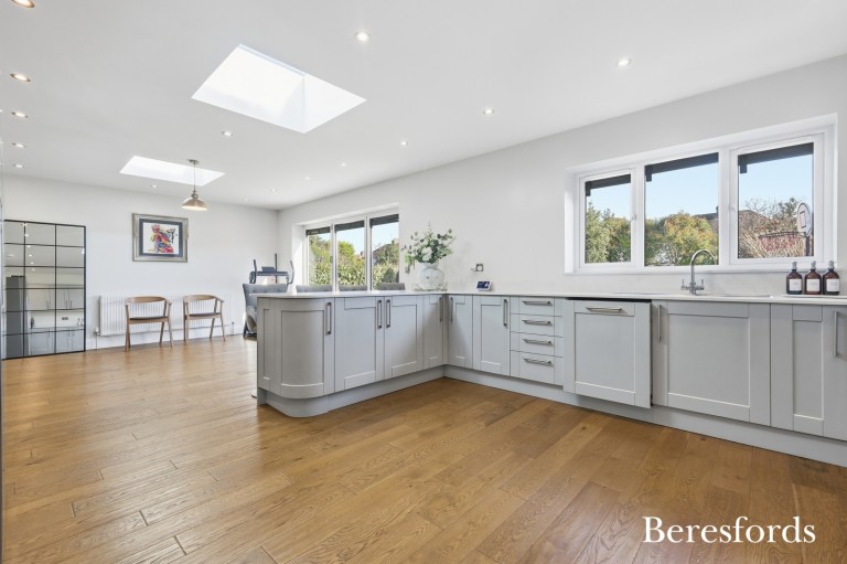 Images for Sycamore Avenue, Upminster, Essex