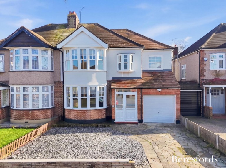 Images for Sycamore Avenue, Upminster, Essex