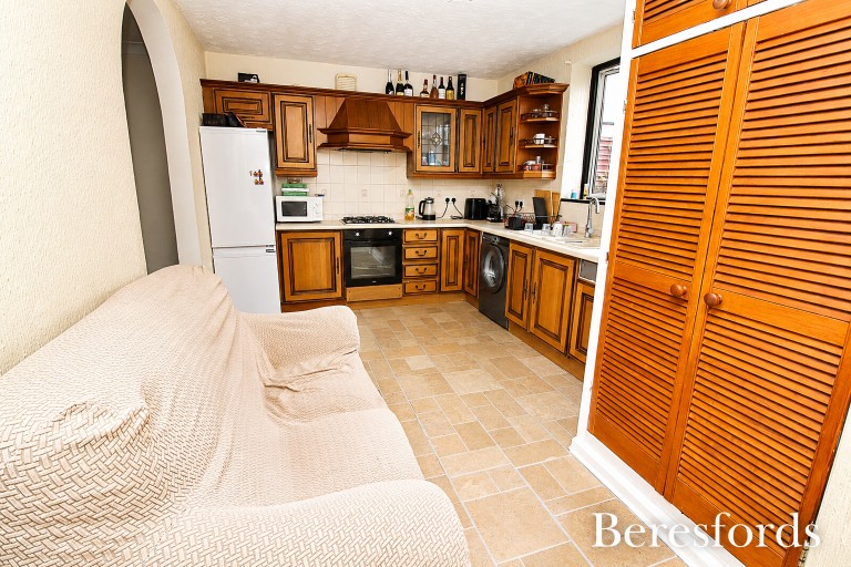 Images for Swindon Lane, Romford, Essex
