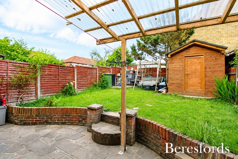 Images for Swindon Lane, Romford, Essex