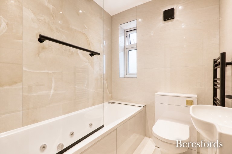 Images for Garland Way, Hornchurch, Essex