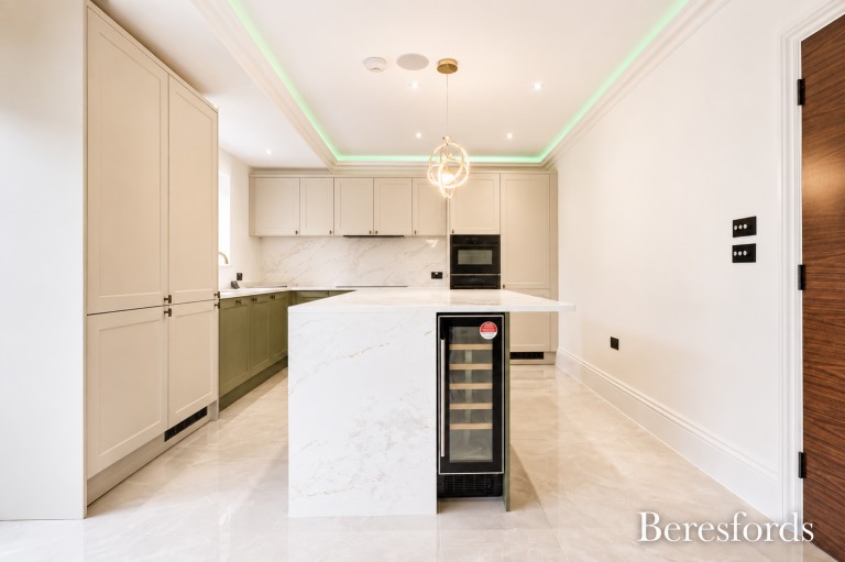Images for Garland Way, Hornchurch, Essex