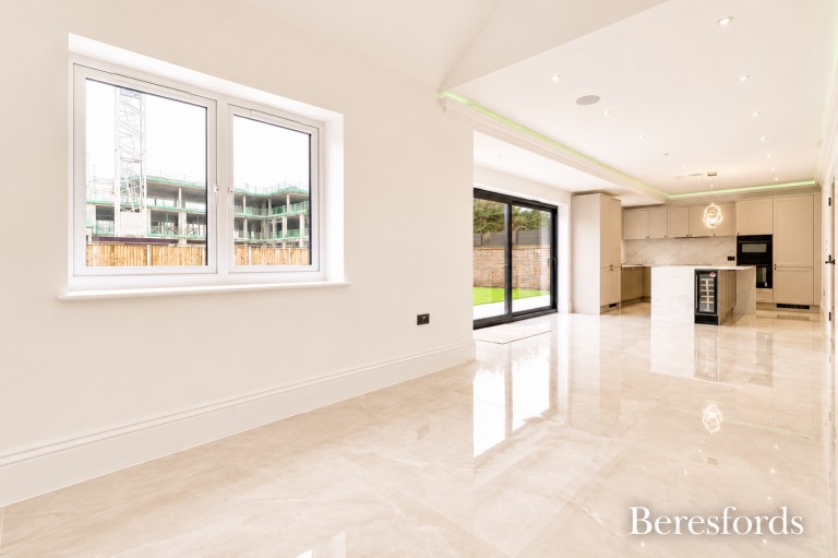Images for Garland Way, Hornchurch, Essex