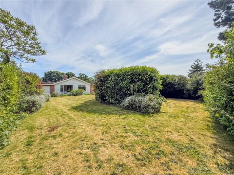 Click the photo for more details of Highcliffe On Sea, Christchurch, Dorset