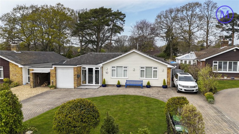 Click the photo for more details of Highcliffe On Sea, Christchurch, Dorset