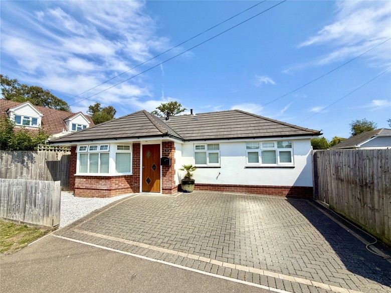 Click the photo for more details of Highcliffe On Sea, Christchurch, Dorset