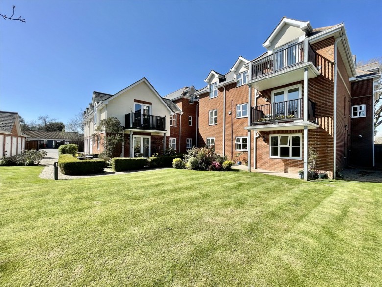 Click the photo for more details of Highcliffe On Sea, Christchurch, Dorset