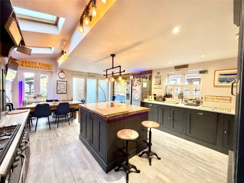 Click the photo for more details of Highcliffe On Sea, Christchurch, Dorset