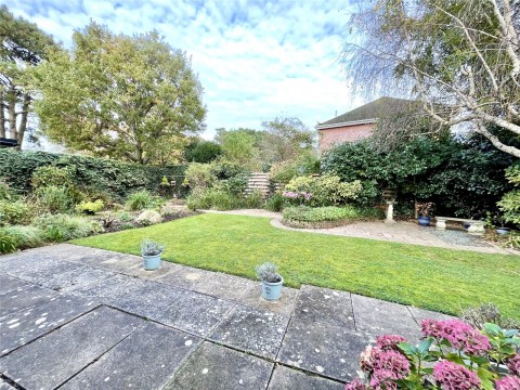 Click the photo for more details of Friars Cliff, Christchurch, Dorset