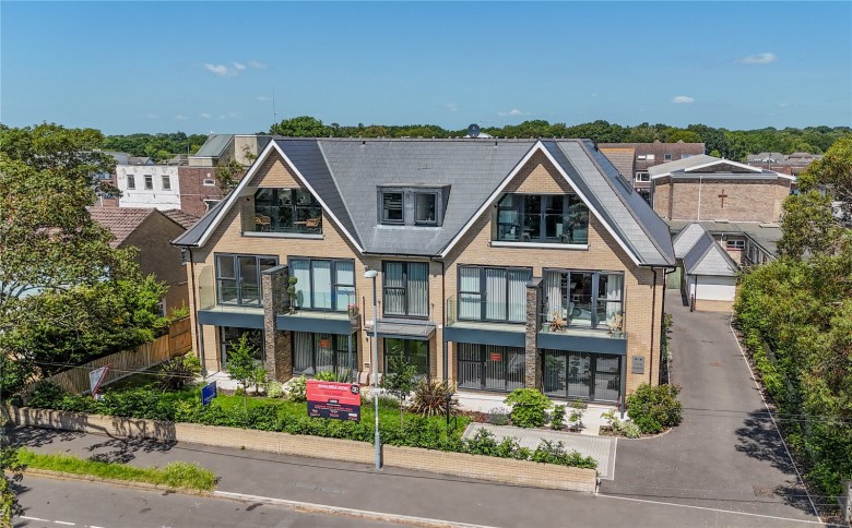 Click the photo for more details of Highcliffe On Sea, Christchurch, Dorset