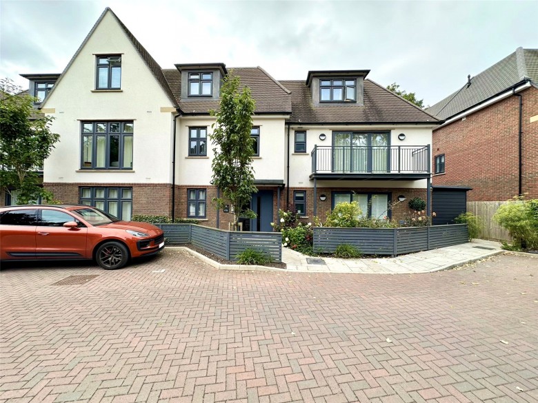 Click the photo for more details of Highcliffe On Sea, Christchurch, Dorset