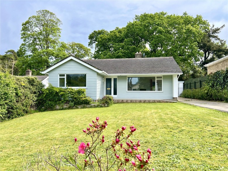 Click the photo for more details of Highcliffe On Sea, Christchurch, Dorset