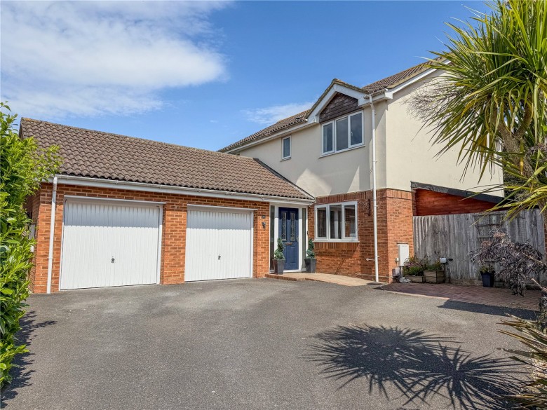 Click the photo for more details of Highcliffe On Sea, Christchurch, Dorset