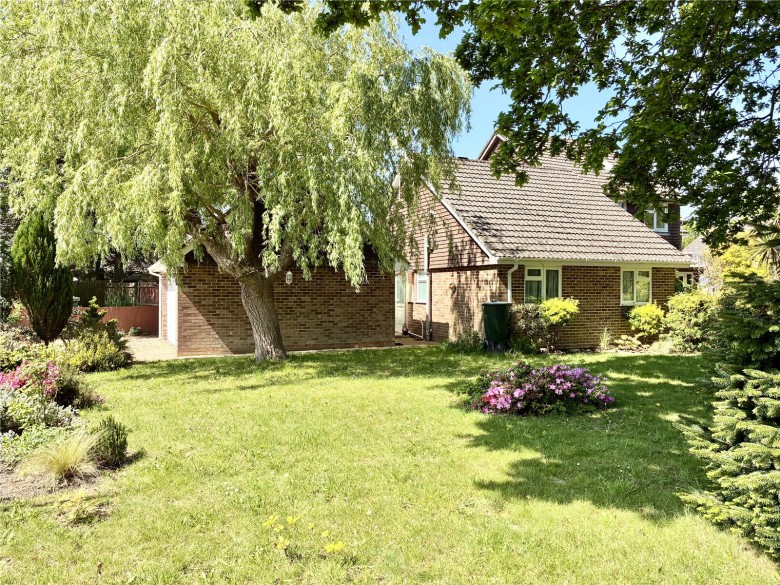 Click the photo for more details of Bransgore, Christchurch, Dorset