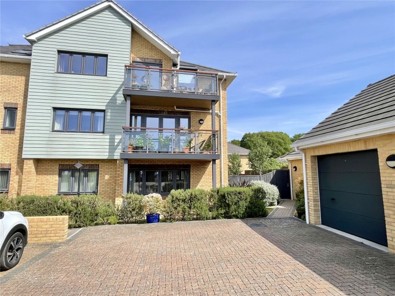 Click the photo for more details of Highcliffe On Sea, Christchurch, Dorset