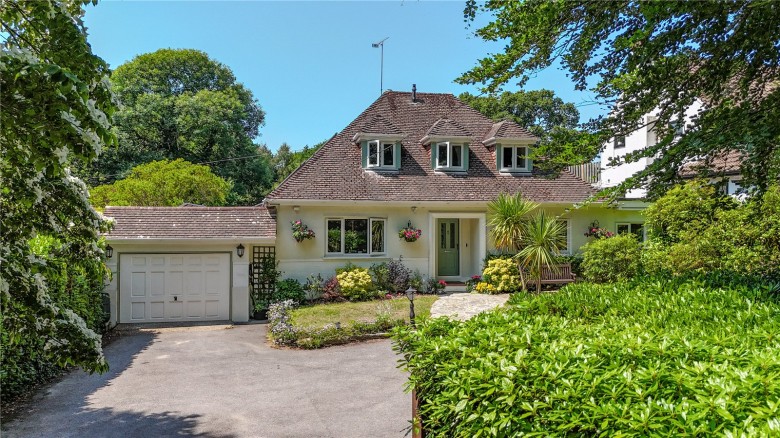 Click the photo for more details of Highcliffe On Sea, Christchurch, Dorset